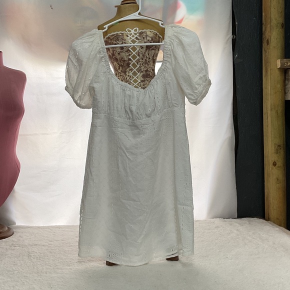 Olivaceous Dresses & Skirts - Olivaceous Cream Lace-Trim Peasant Top